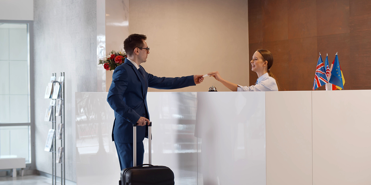 Touchskjermer for hotell og restaurant