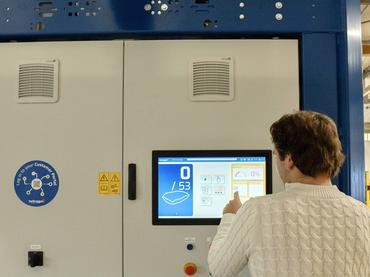 Verbruggen Powers Industrial Palletizer HMIs with Beetronics Touchscreens